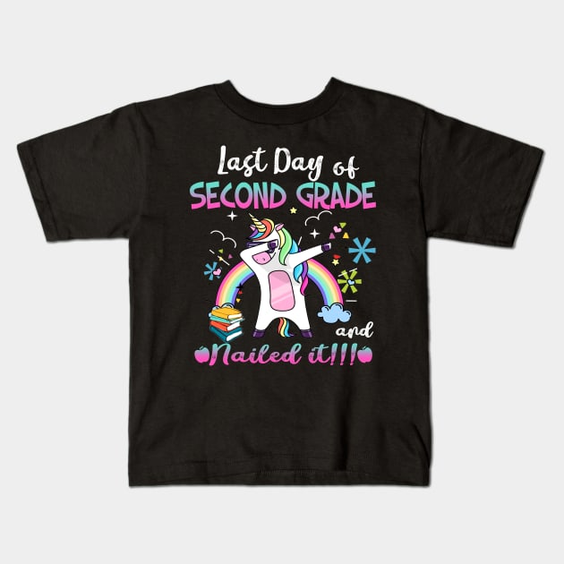 Happy Last Day of 2nd Grade Teacher Student Unicorn Dab T-Shirt Kids T-Shirt by Simpsonfft